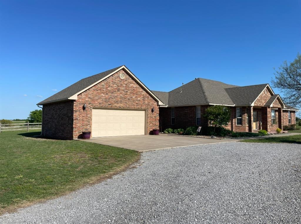 467 Southeast Road Property Photo
