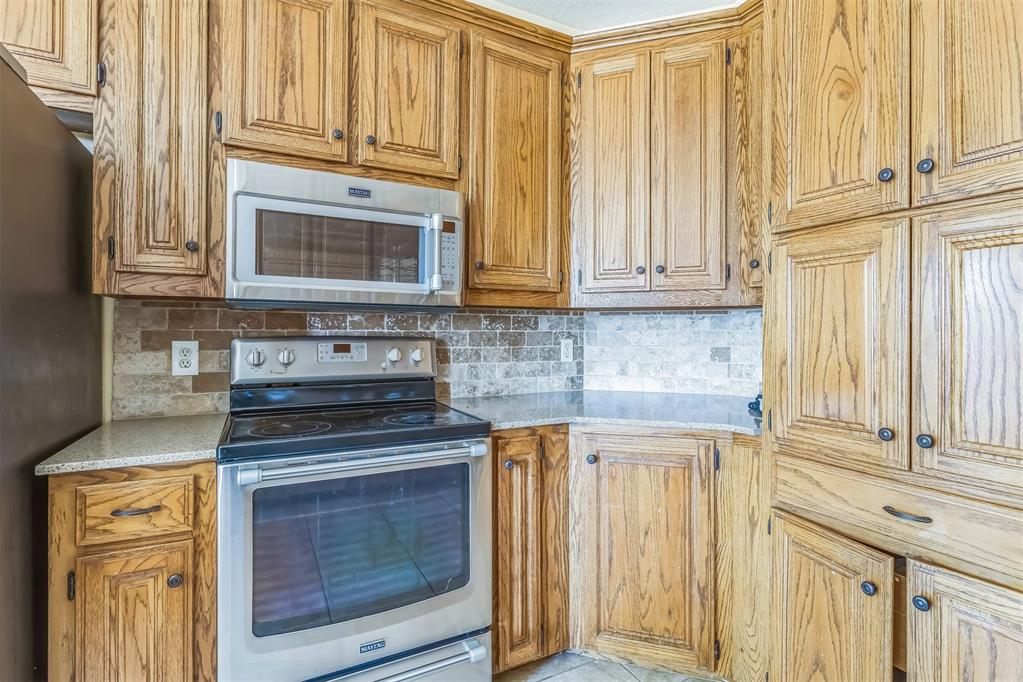 9308 S Barnes Avenue Property Photo 16