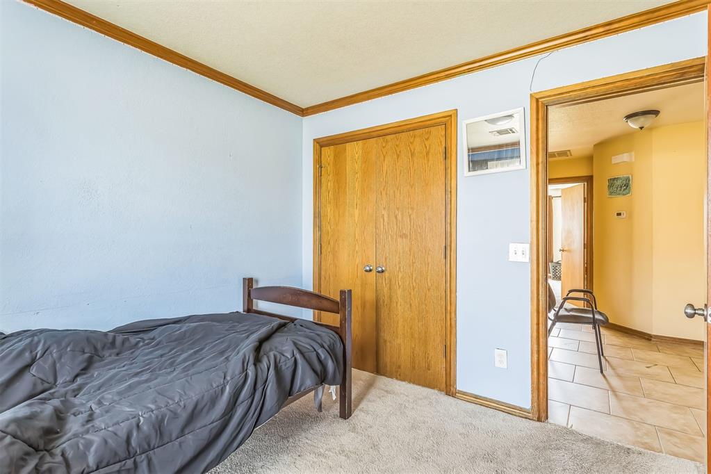 9308 S Barnes Avenue Property Photo 21