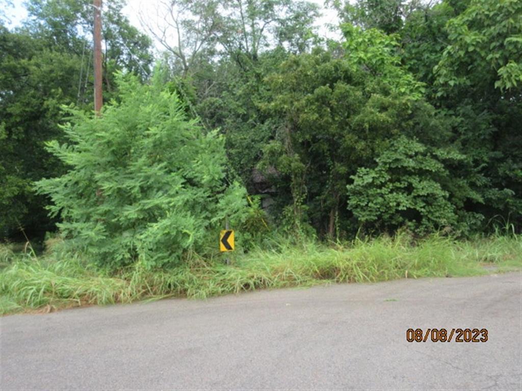 811 N Main Street Property Photo