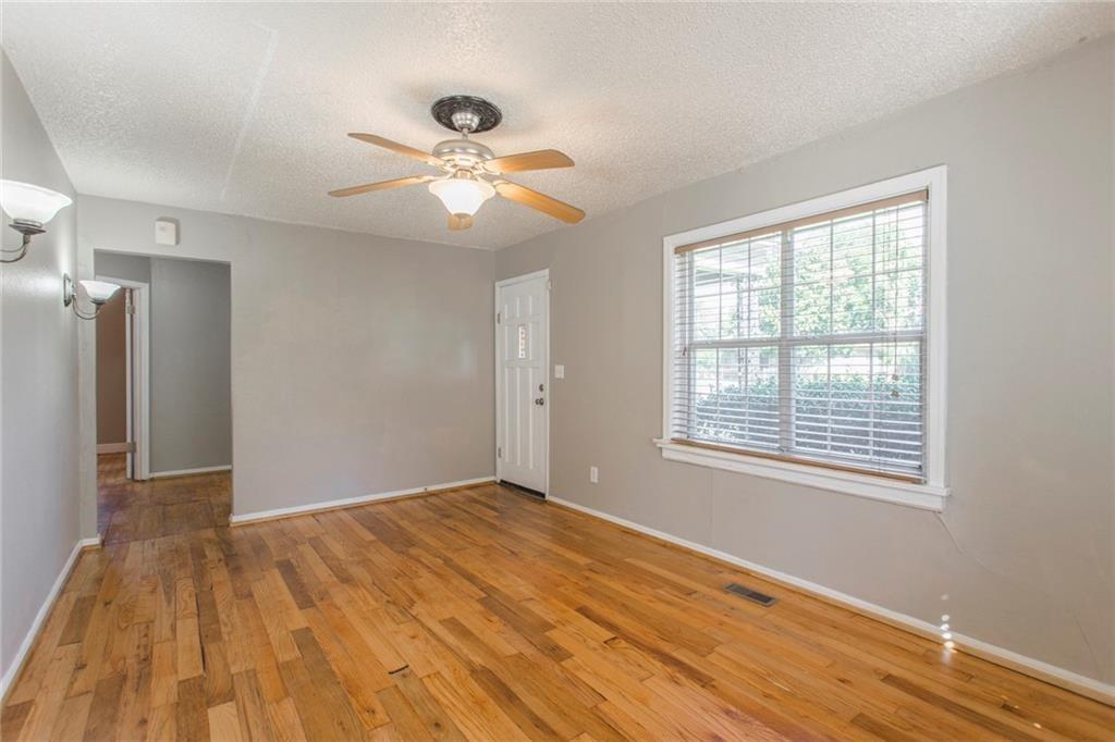 556 Sw 52nd Street Property Photo 6