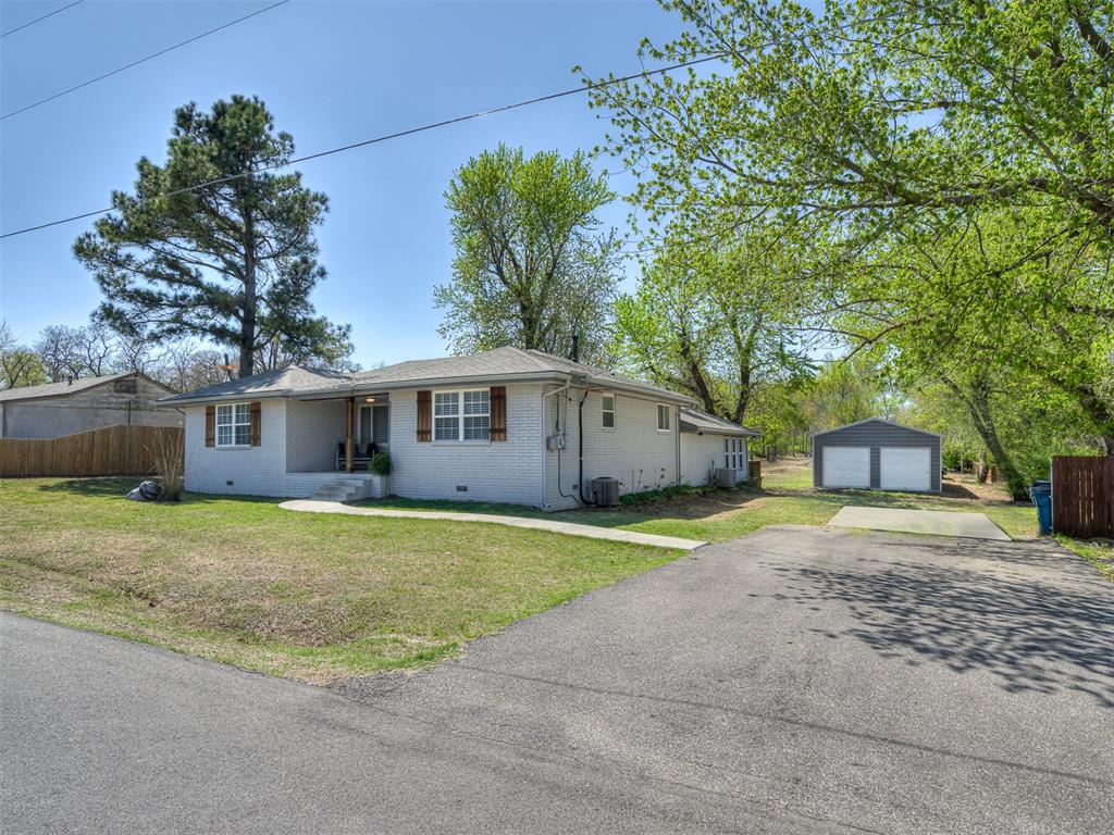 2013 N Draper Avenue Property Photo 1