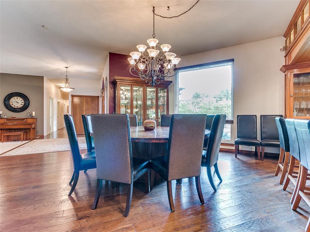 1525 Spring Creek Drive Property Photo 8