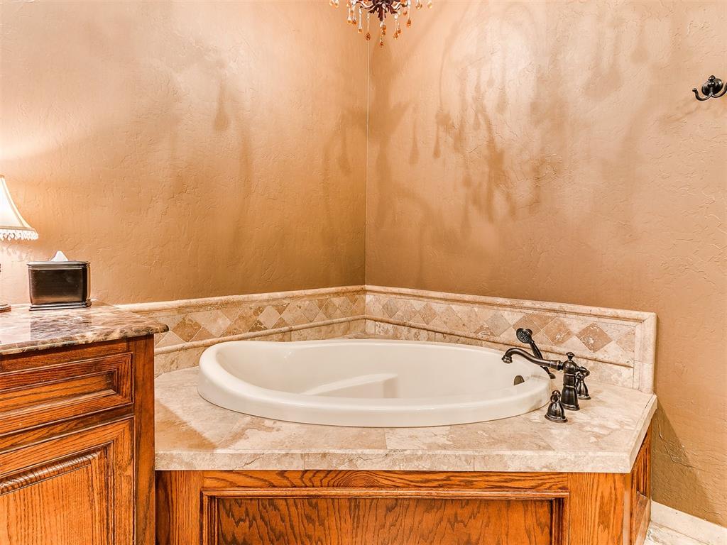 1525 Spring Creek Drive Property Photo 19