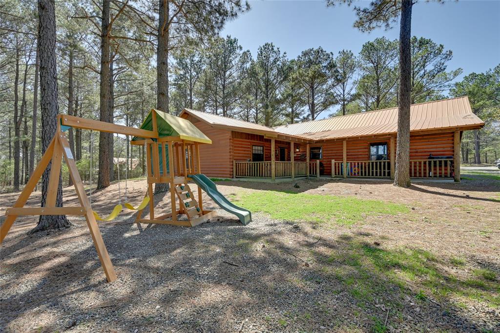 114 Willow Bend Road Property Photo 9