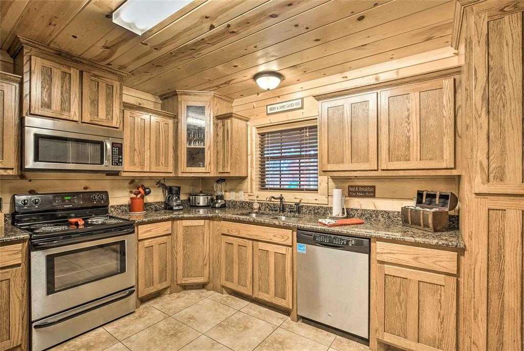 114 Willow Bend Road Property Photo 15