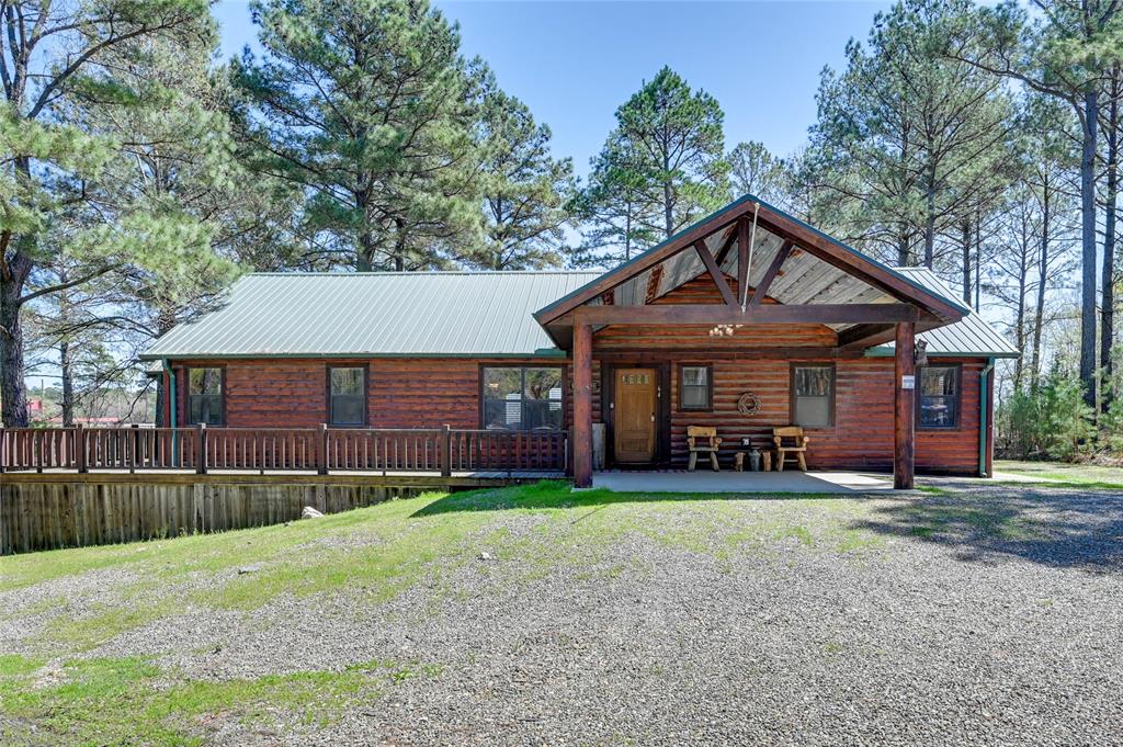 64 Willow Bend Road Property Photo 1