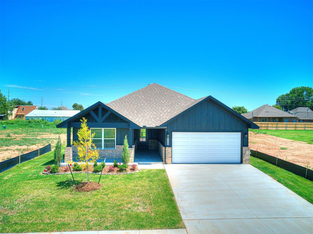 7712 Three Woods Lane Property Photo 1