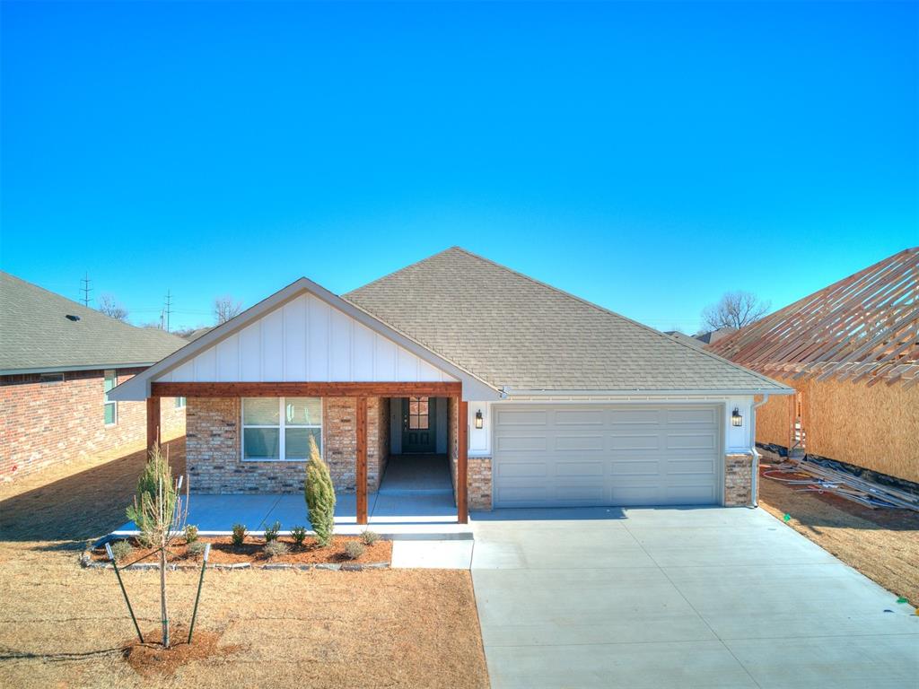 7712 Wilshire Woods Drive Property Photo 1