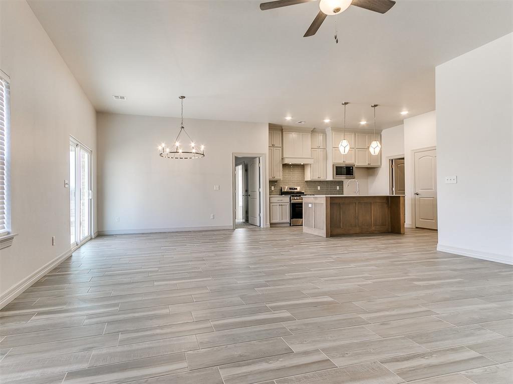 7712 Wilshire Woods Drive Property Photo 17