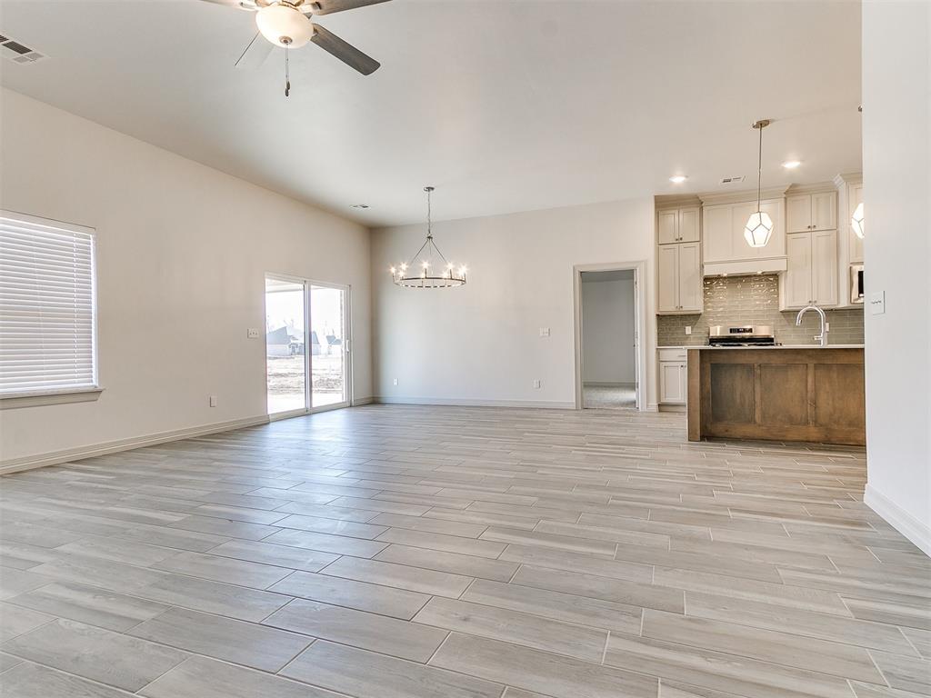 7712 Wilshire Woods Drive Property Photo 18