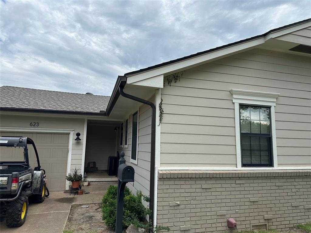 623 Nebraska Street Property Photo