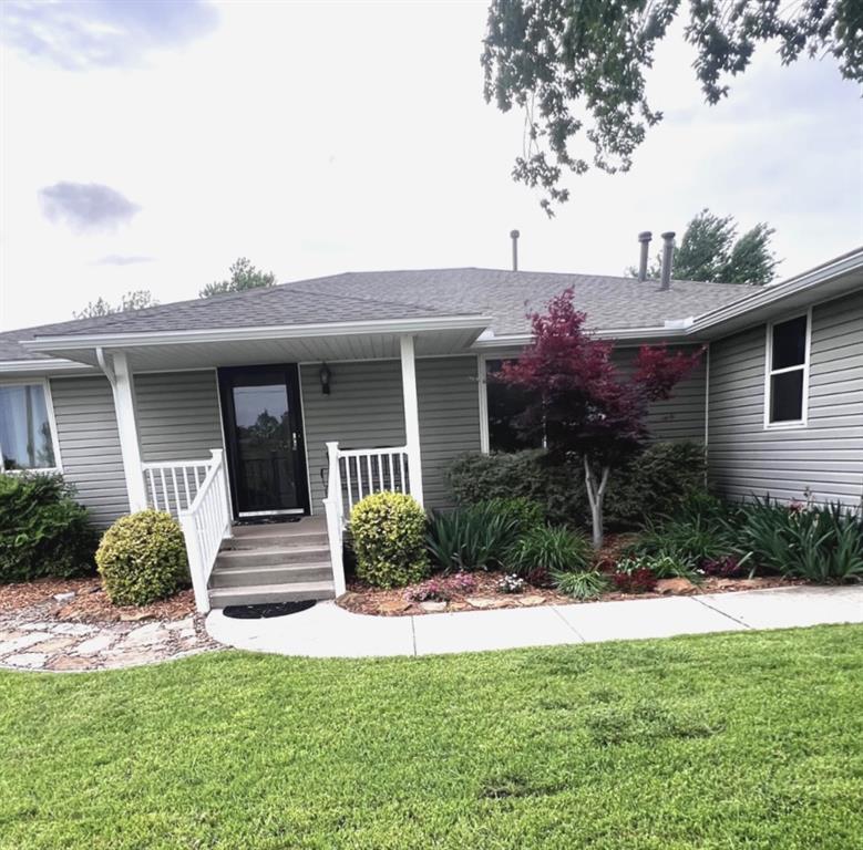 8821 S Mckinley Avenue Property Photo 1