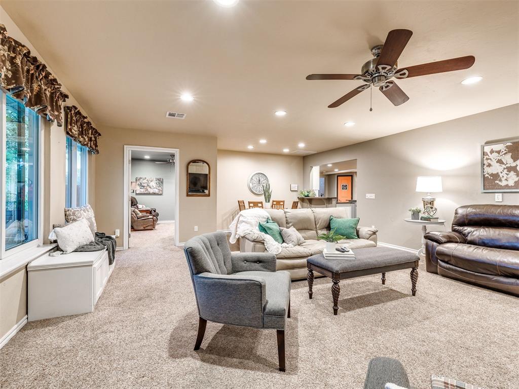 8821 S Mckinley Avenue Property Photo 15