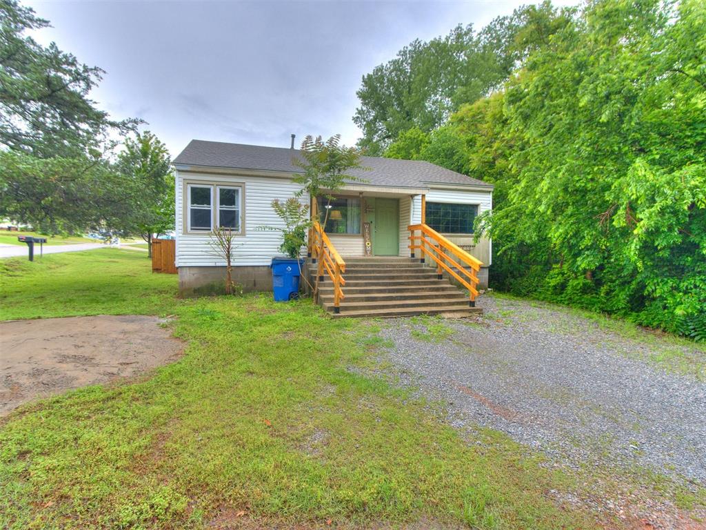 1223 E Warner Avenue Property Photo