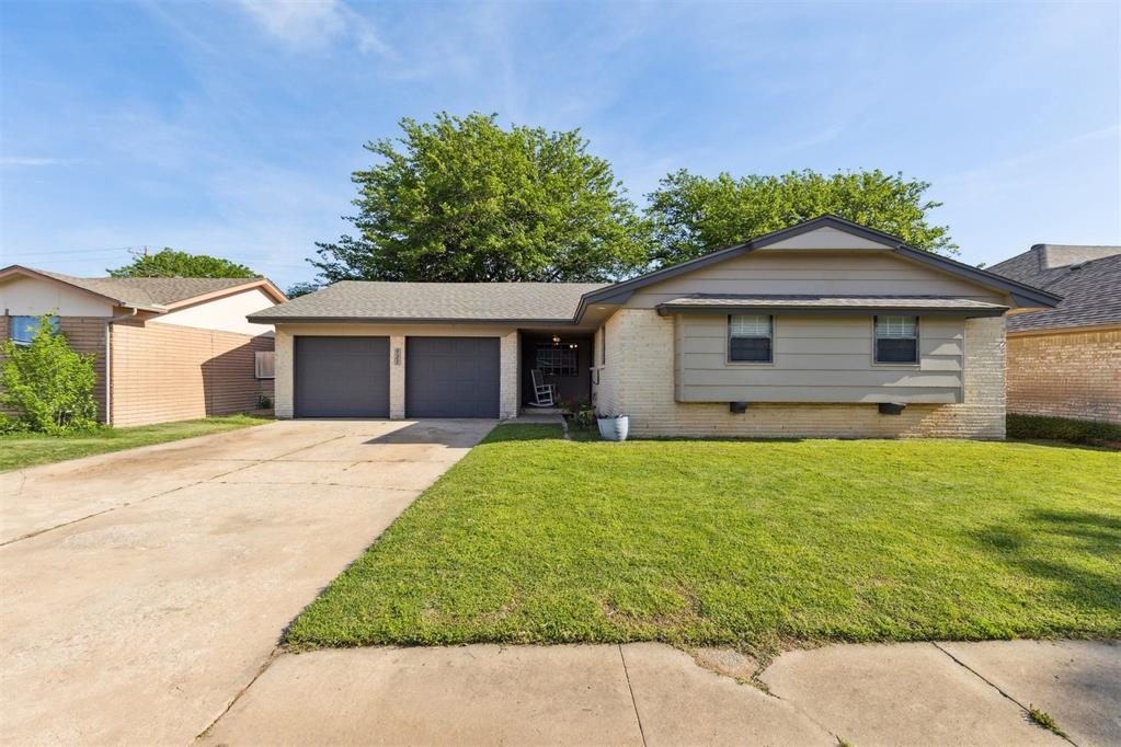925 Sw 94th Street Property Photo 1
