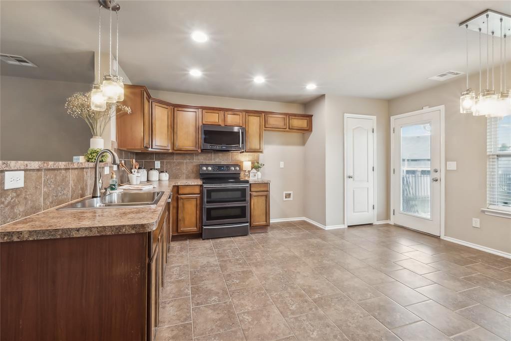 8520 Sw 44th Court Property Photo 11