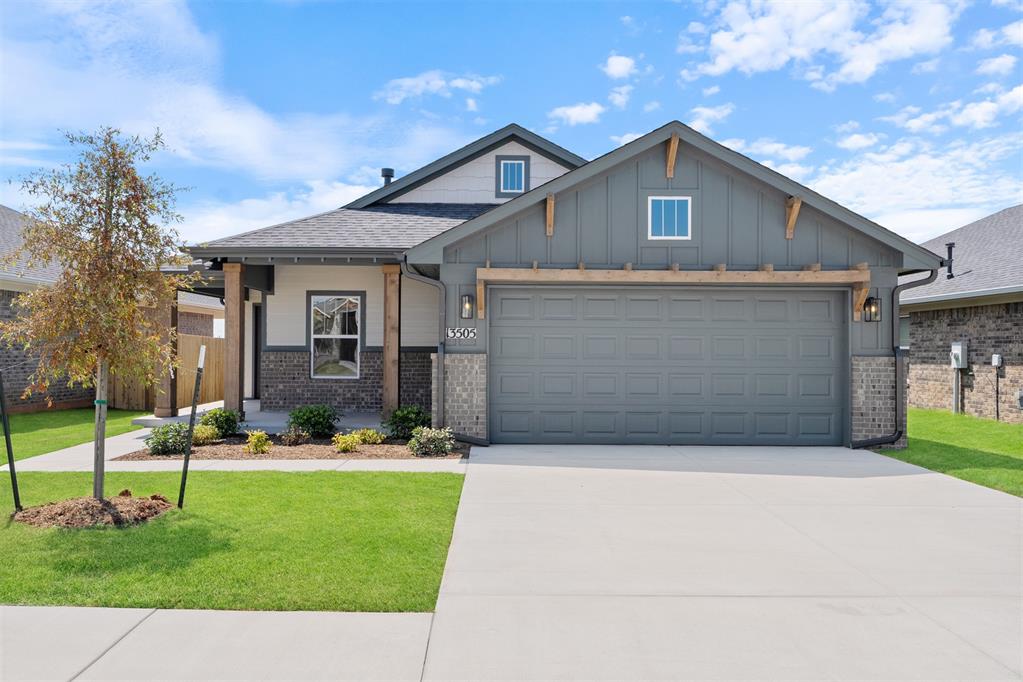 13505 Arrowhead Boulevard Property Photo 1