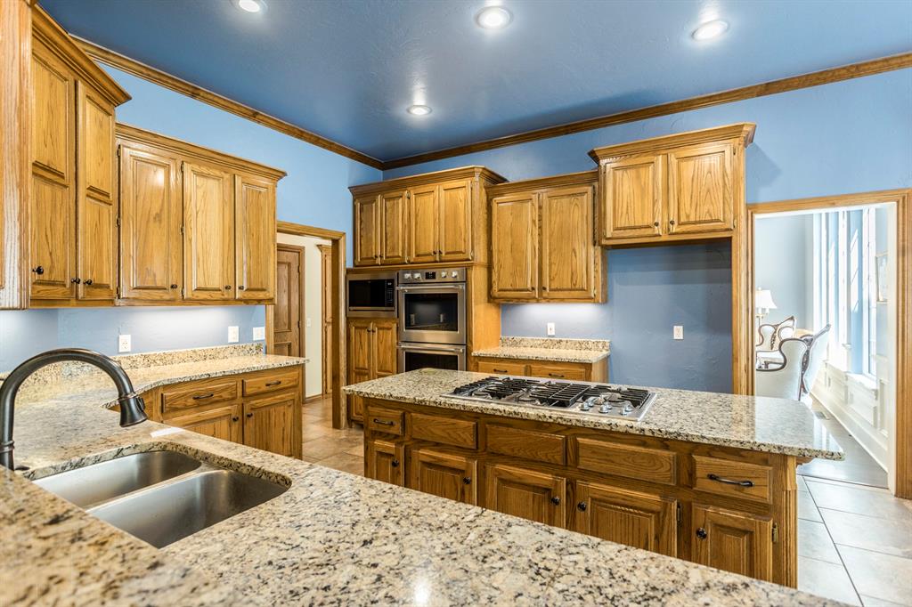 23250 Running Deer Trail Property Photo 8