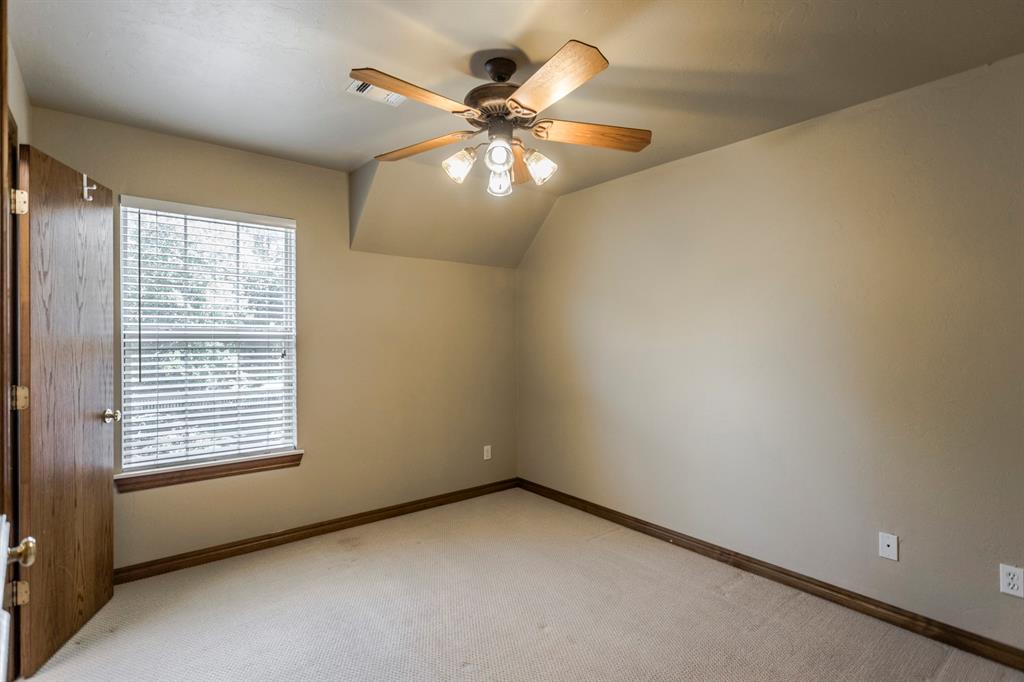 23250 Running Deer Trail Property Photo 32