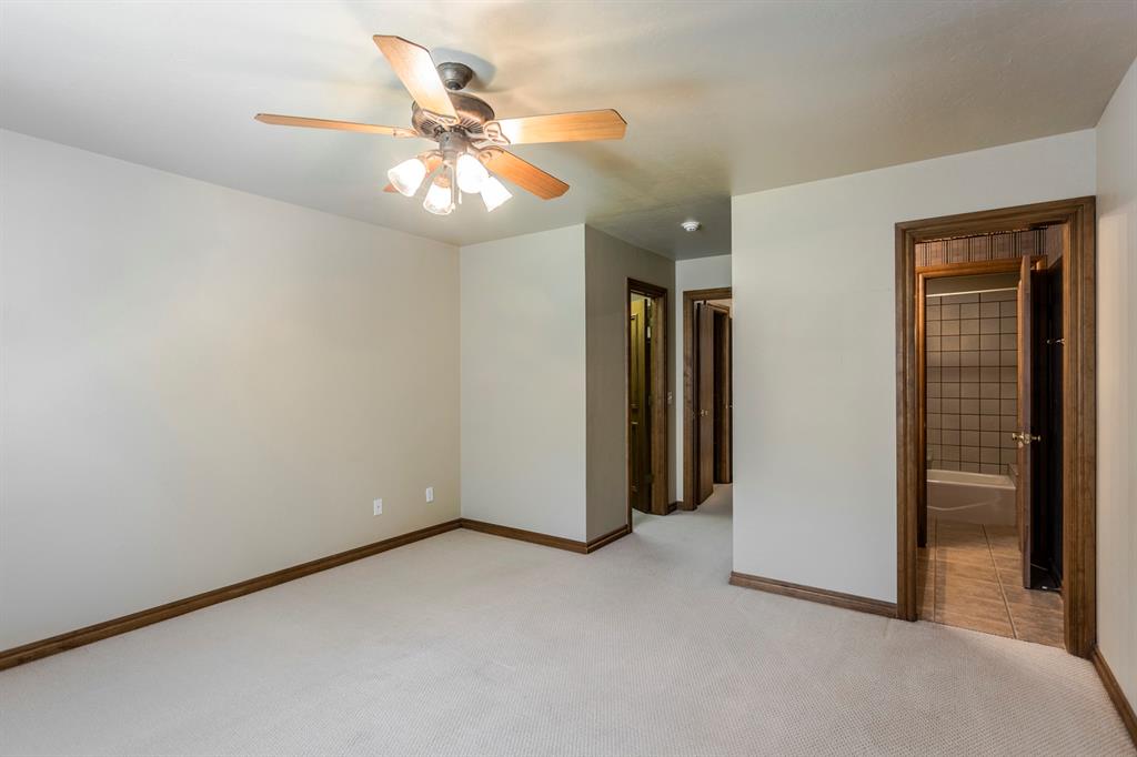 23250 Running Deer Trail Property Photo 36
