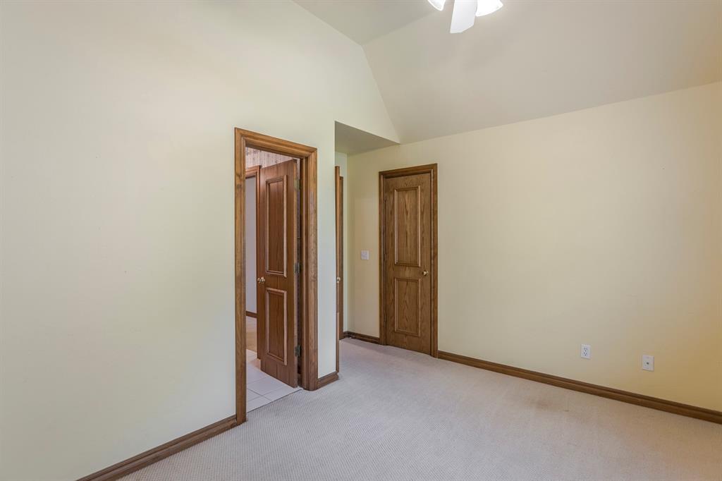 23250 Running Deer Trail Property Photo 39