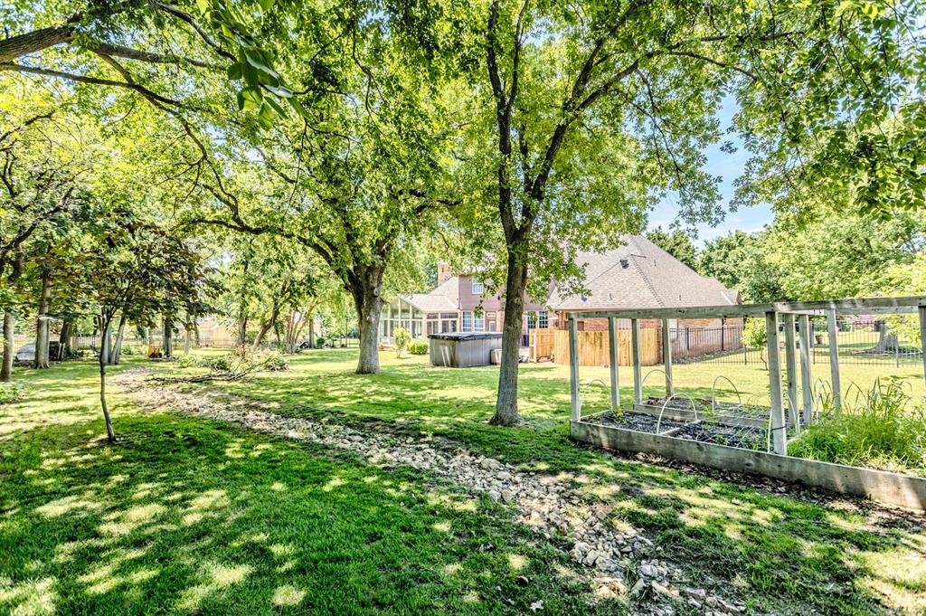23250 Running Deer Trail Property Photo 45
