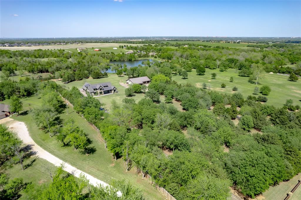 18569 310th Street Property Photo