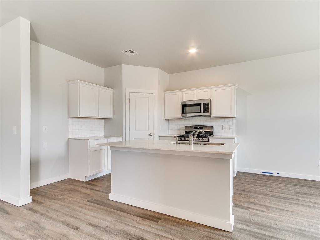 13157 Huntington Drive Property Photo 5