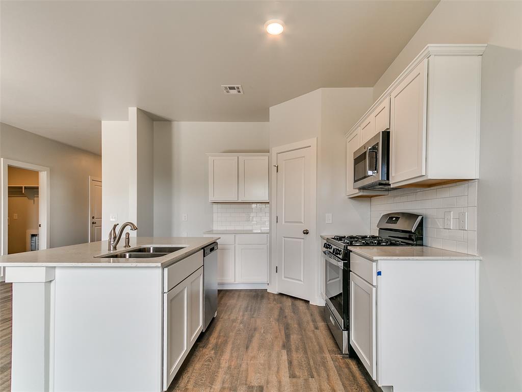 13157 Huntington Drive Property Photo 6