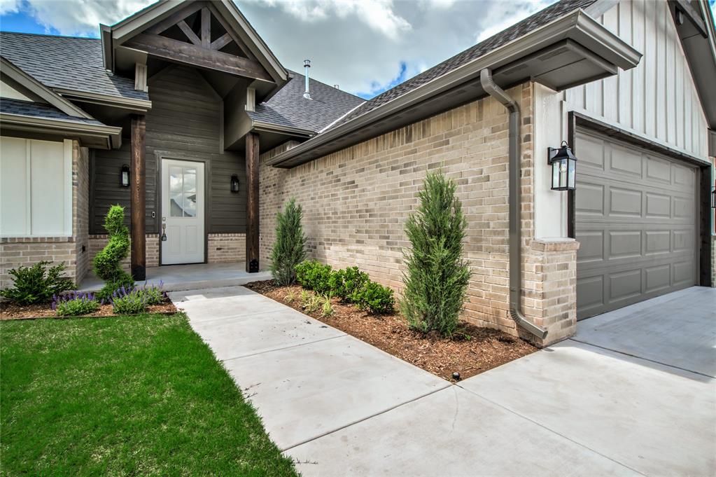 14713 Palmerston Drive Property Photo 3