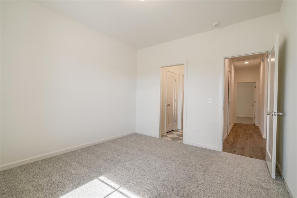 6513 Nw 145th Street Property Photo 29