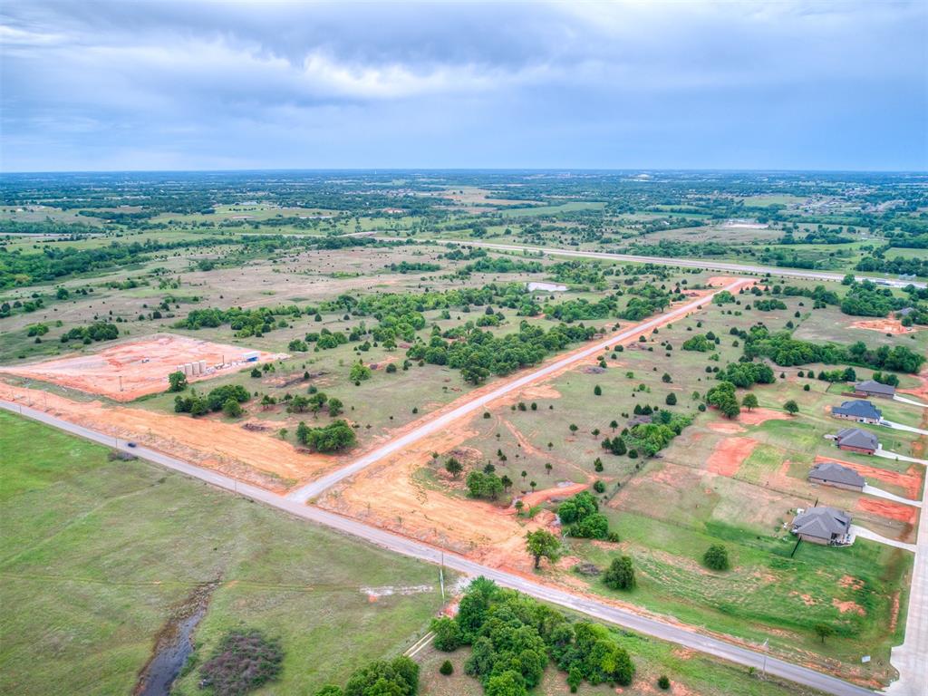 1201 Twin Oaks Dr Property Photo 1