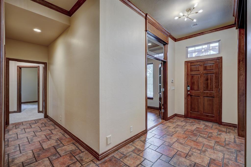 6205 Valley Ridge Drive Property Photo 5