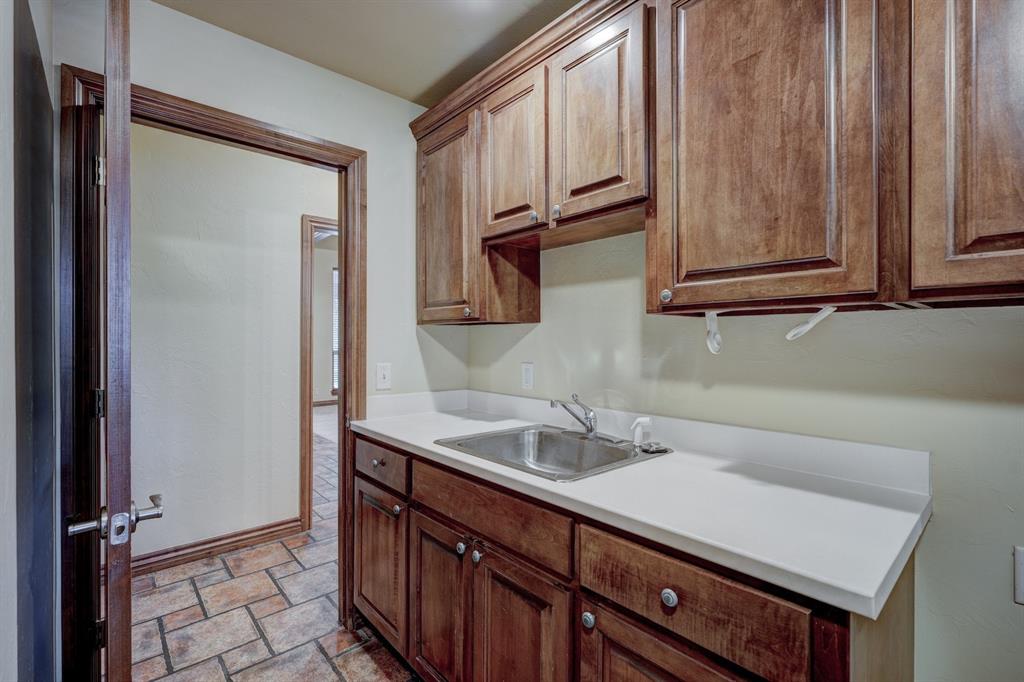 6205 Valley Ridge Drive Property Photo 30