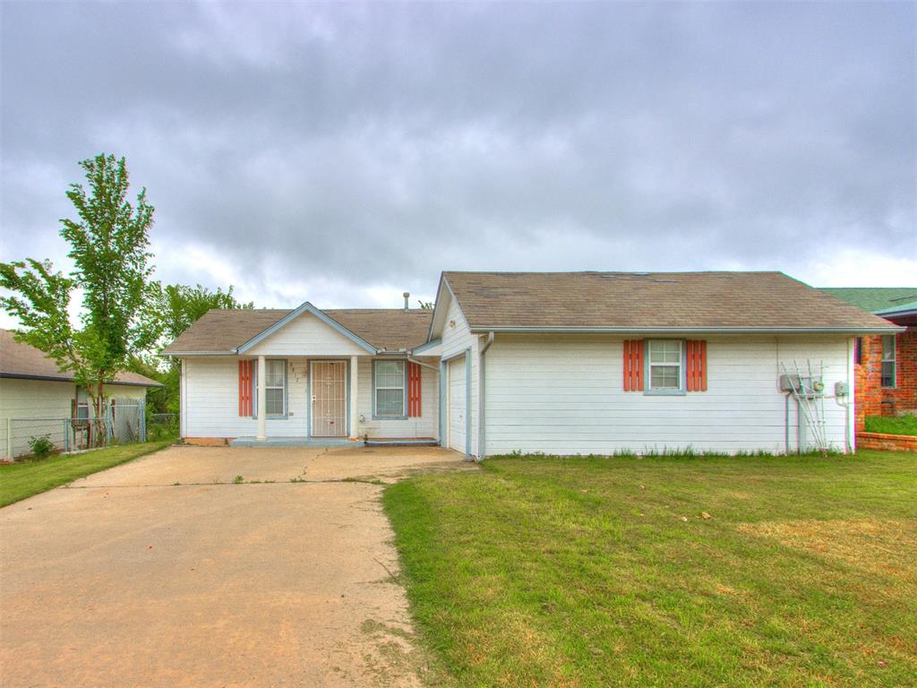 8817 NE 46th Street Property Photo 1