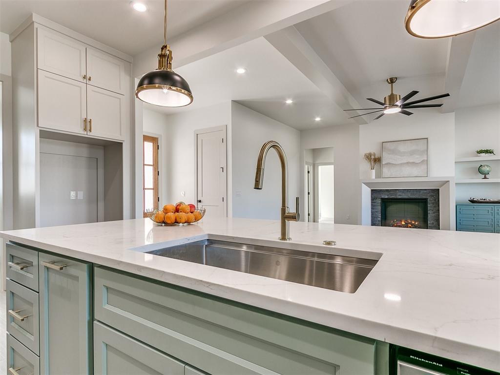 14029 North Ridge Drive Property Photo 4