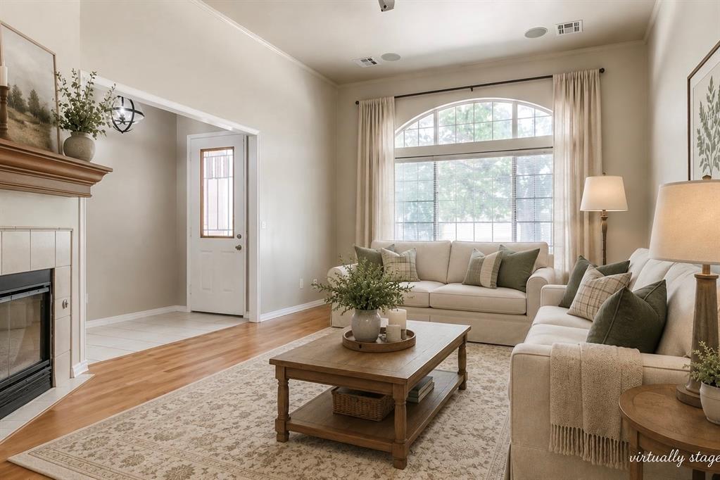 15524 Swallowtail Drive Property Photo 9