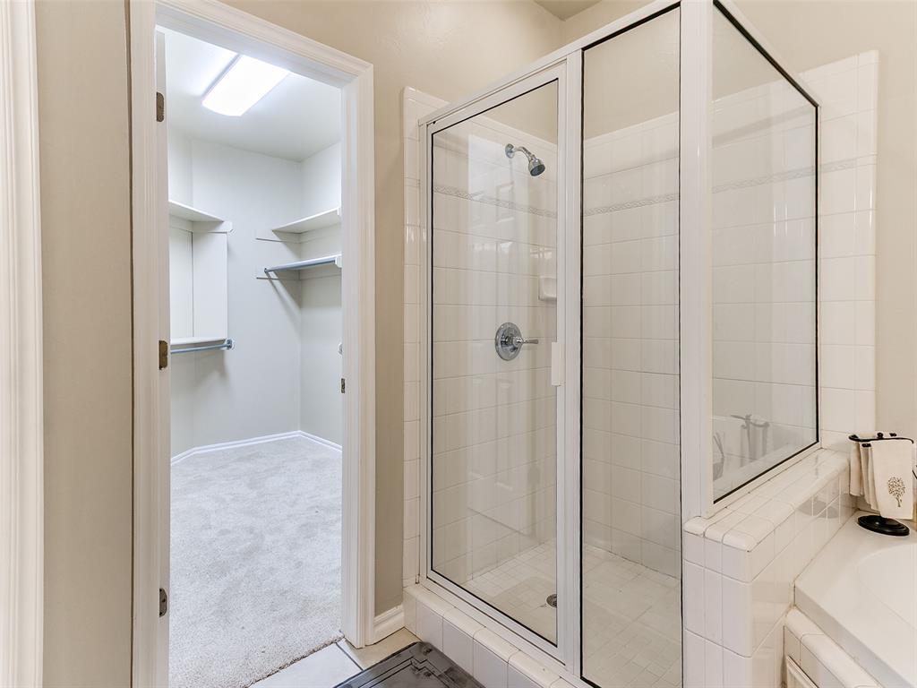 15524 Swallowtail Drive Property Photo 29