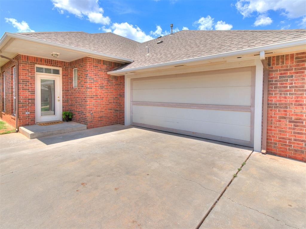 15524 Swallowtail Drive Property Photo 43