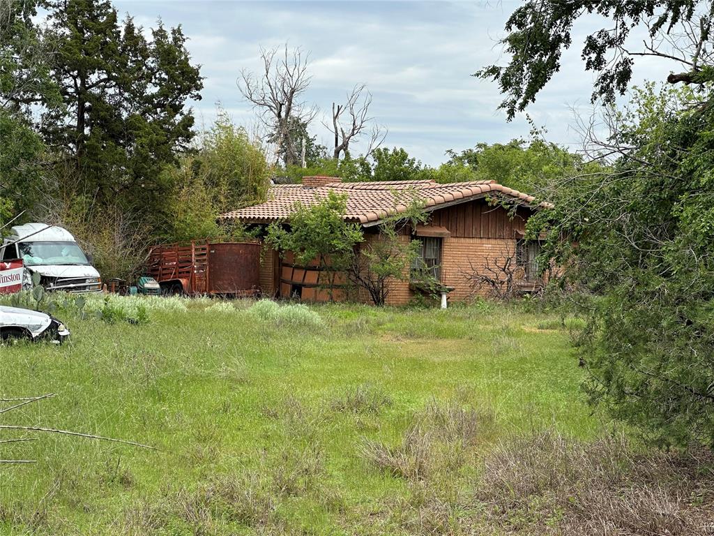 1400 E Tyler Street Property Photo