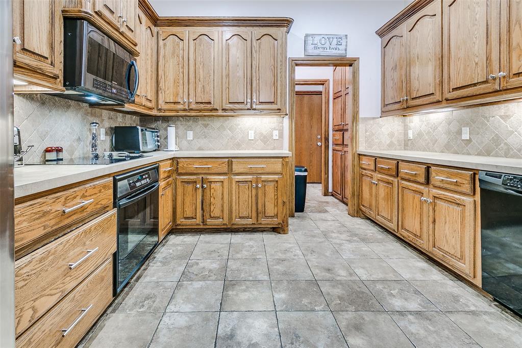 5608 Bent Creek Drive Property Photo 21