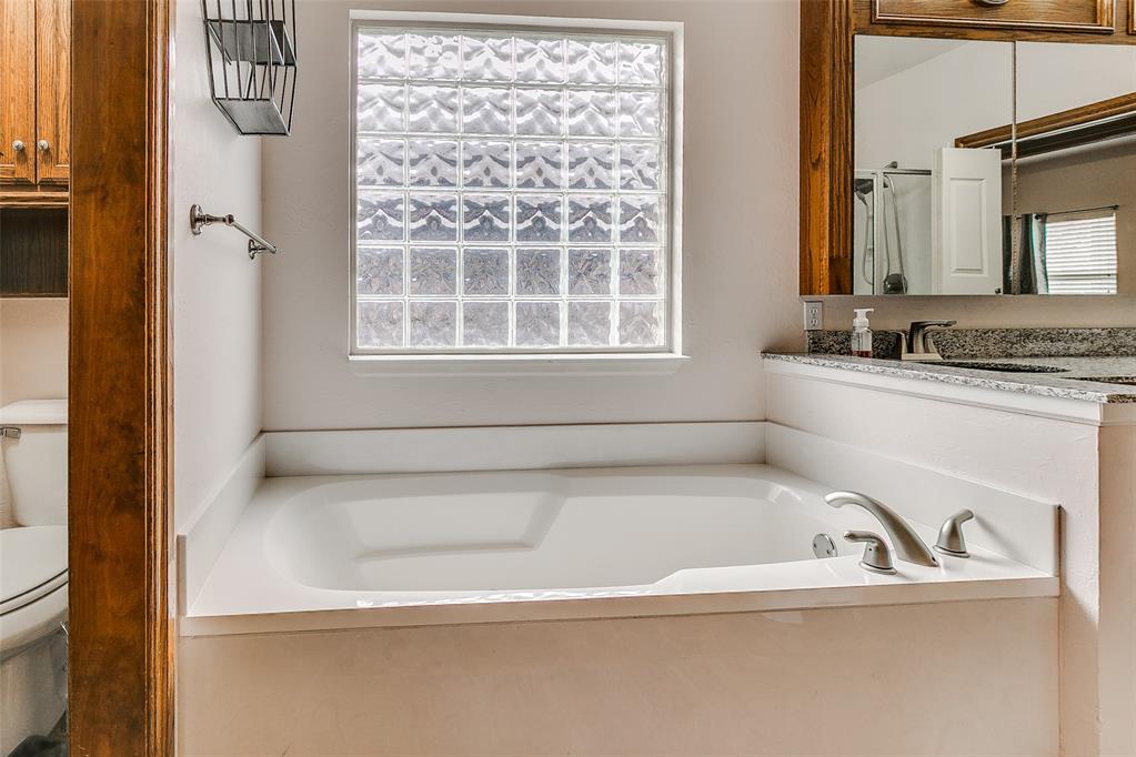 5608 Bent Creek Drive Property Photo 44