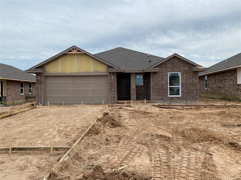 20660 Brush Creek Boulevard Property Photo 1