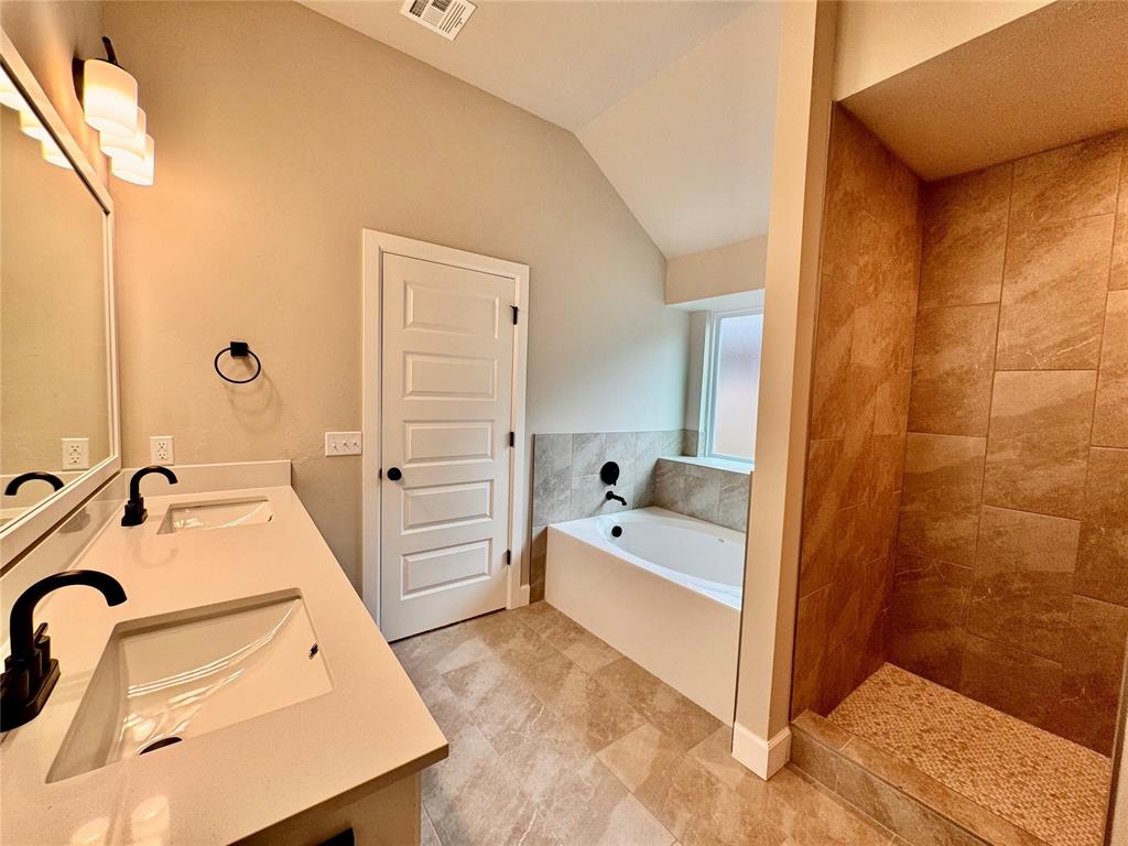 1216 Sw 139th Street Property Photo 15