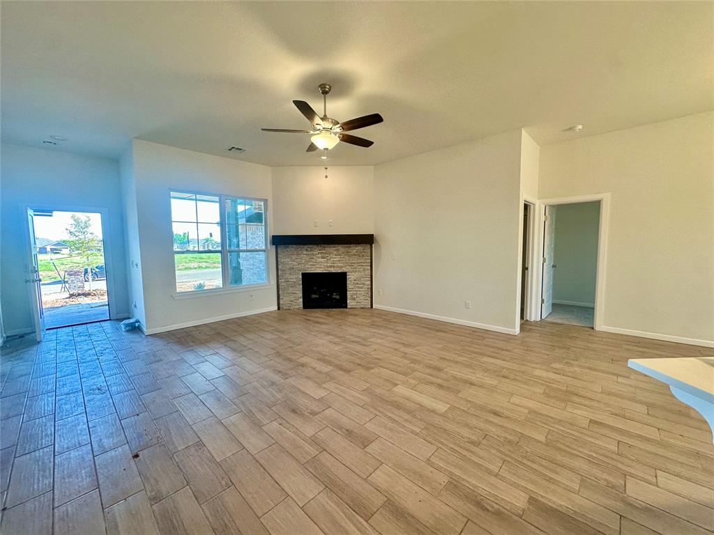 8609 Nw 76th Street Property Photo 4