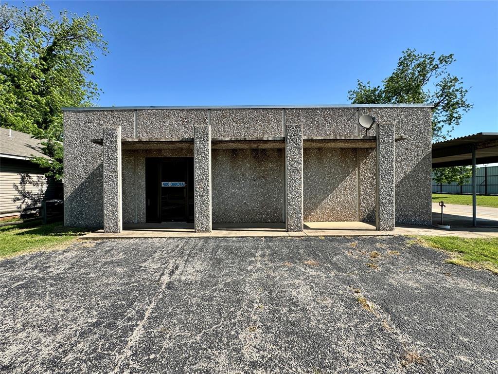 420 W Dakota Avenue Property Photo