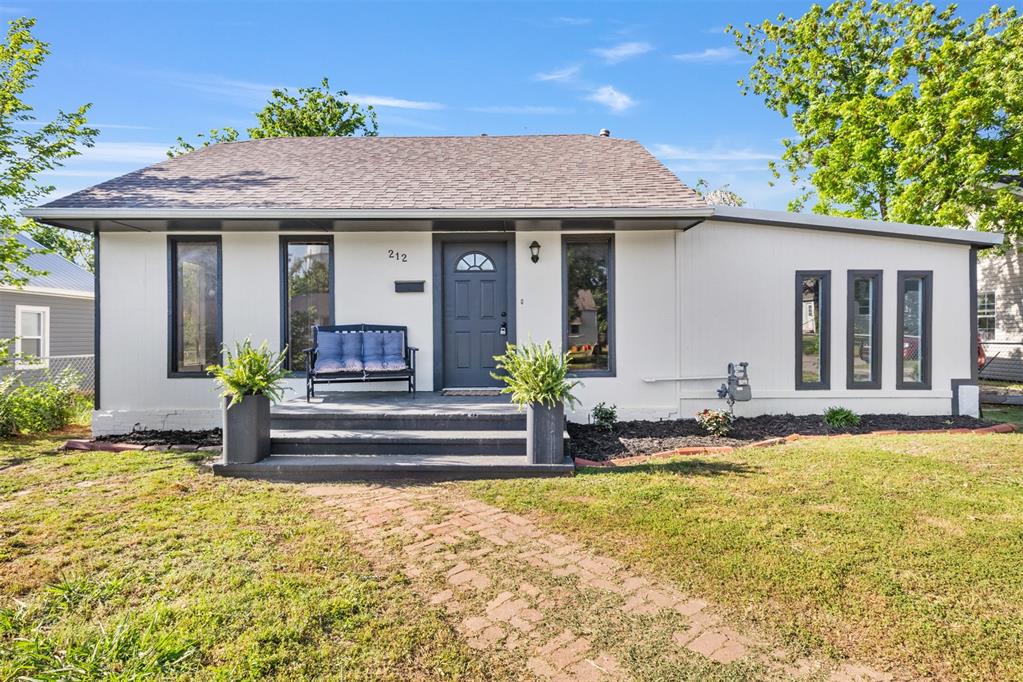 212 W Rosa Street Property Photo