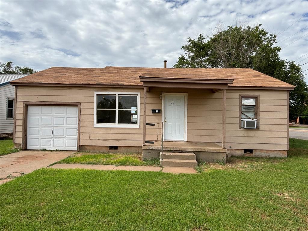1011 E Sutherland Street Property Photo 1