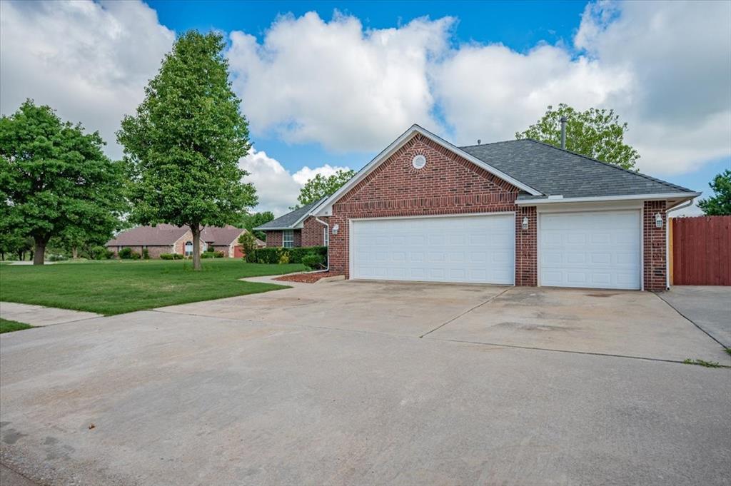 808 Ashland Drive Property Photo 4